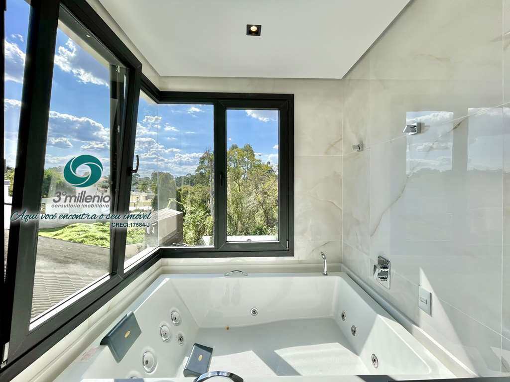 Casa em Cotia, no bairro São Paulo II