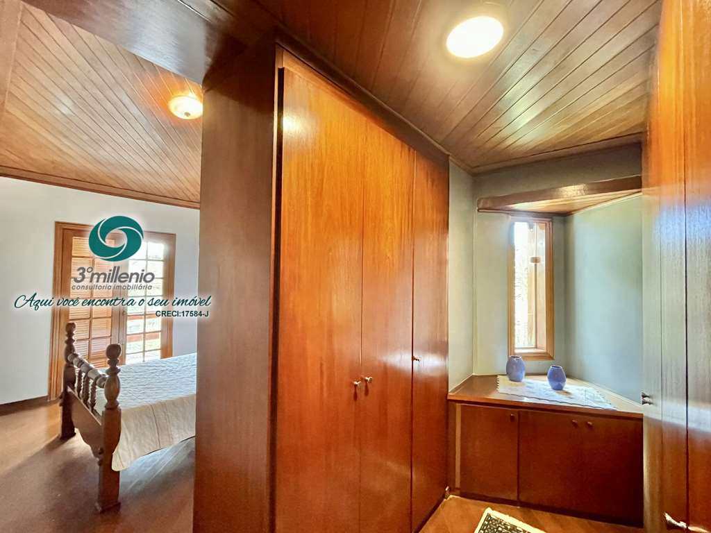 Casa em Cotia, no bairro São Paulo II