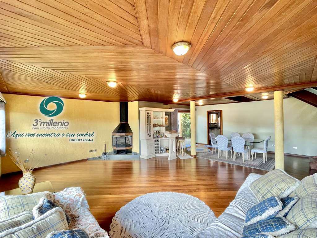 Casa em Cotia, no bairro São Paulo II