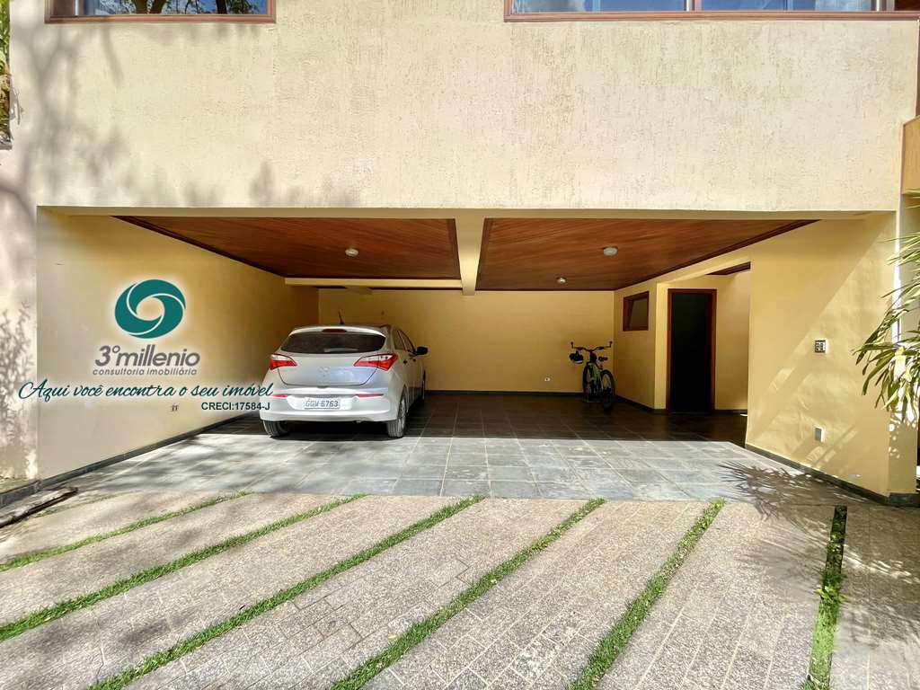 Casa em Cotia, no bairro São Paulo II