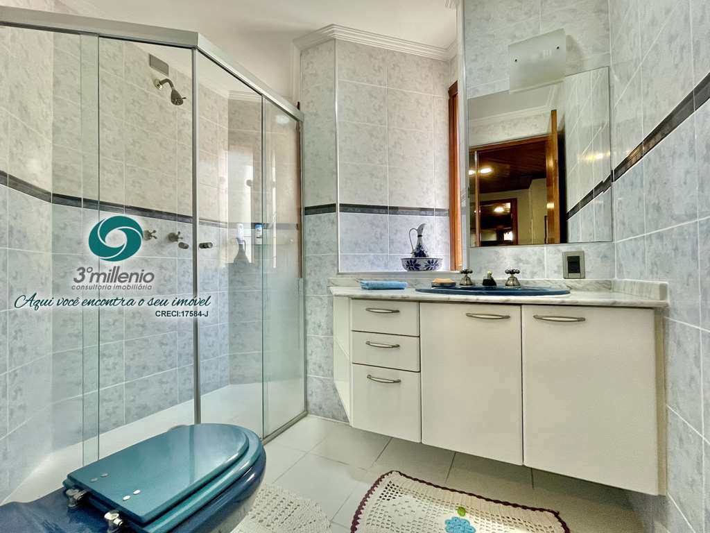 Casa em Cotia, no bairro São Paulo II