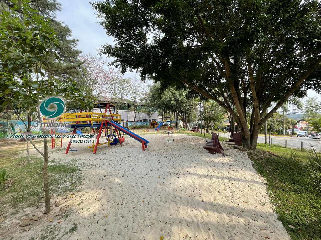 Casa em Cotia, no bairro São Paulo II