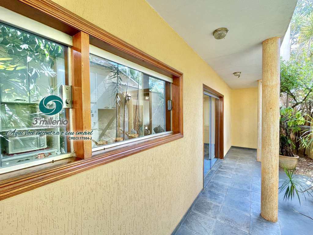 Casa em Cotia, no bairro São Paulo II