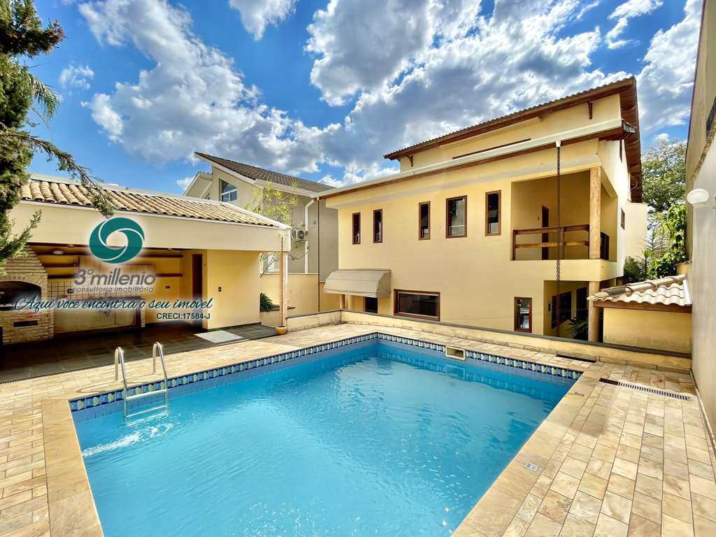 Casa em Cotia, no bairro São Paulo II