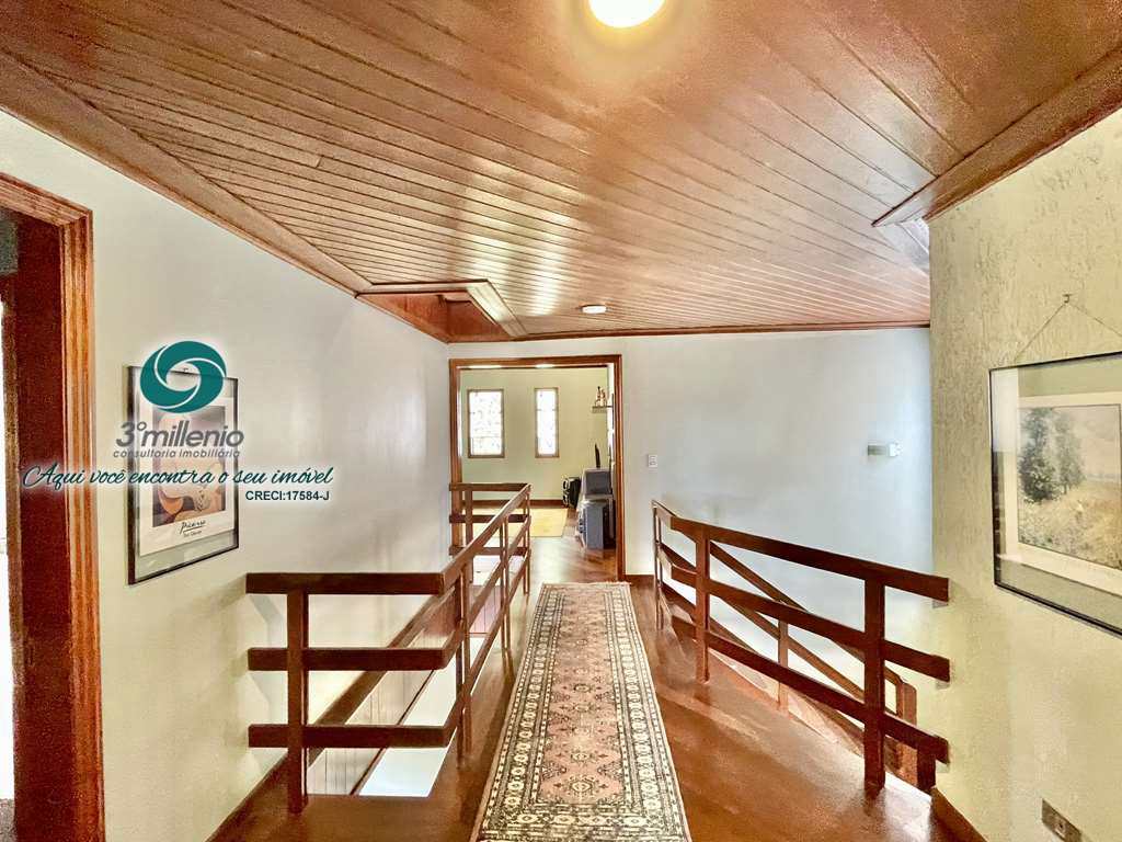 Casa em Cotia, no bairro São Paulo II