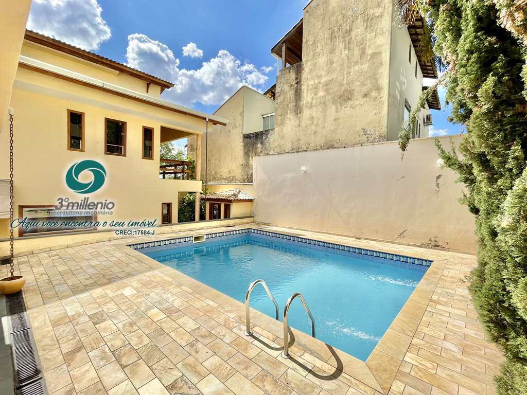 Casa em Cotia, no bairro São Paulo II