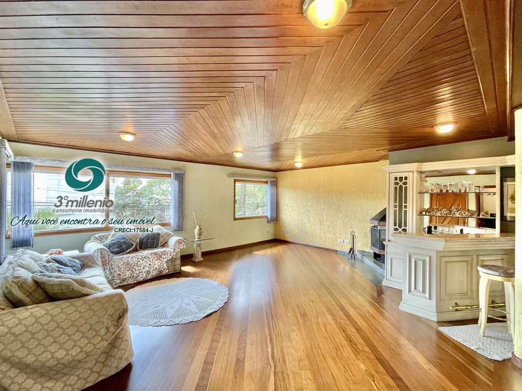 Casa em Cotia, no bairro São Paulo II