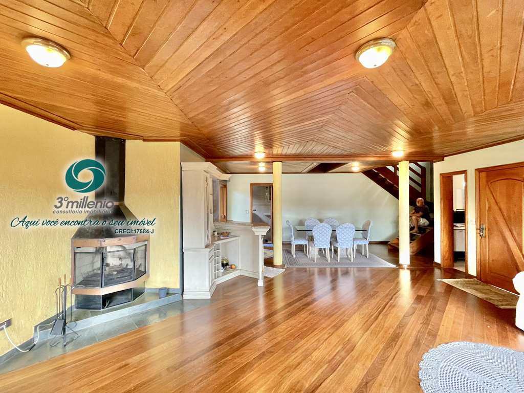 Casa em Cotia, no bairro São Paulo II