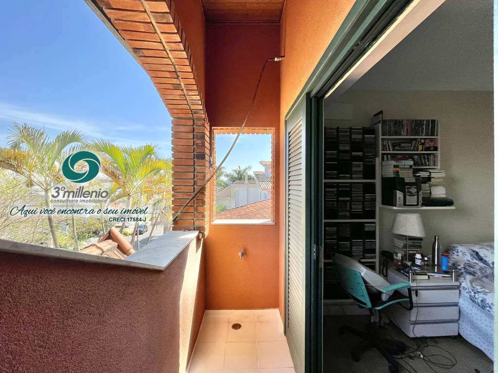 Casa em Cotia, no bairro São Paulo II