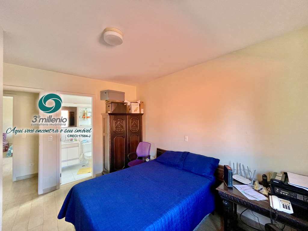 Casa em Cotia, no bairro São Paulo II