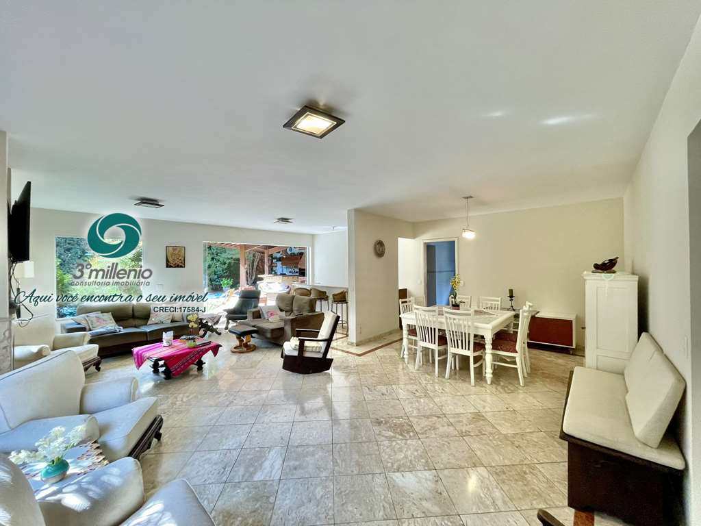 Casa em Cotia, no bairro São Paulo II