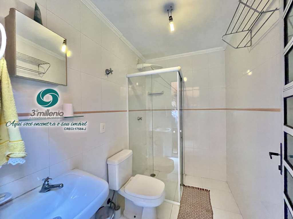 Casa em Cotia, no bairro São Paulo II