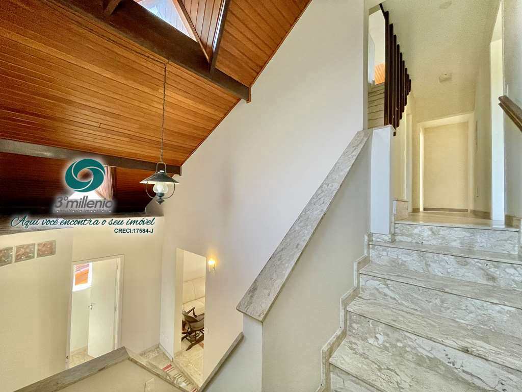 Casa em Cotia, no bairro São Paulo II