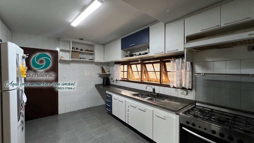 Casa em Cotia, no bairro San Diego Park