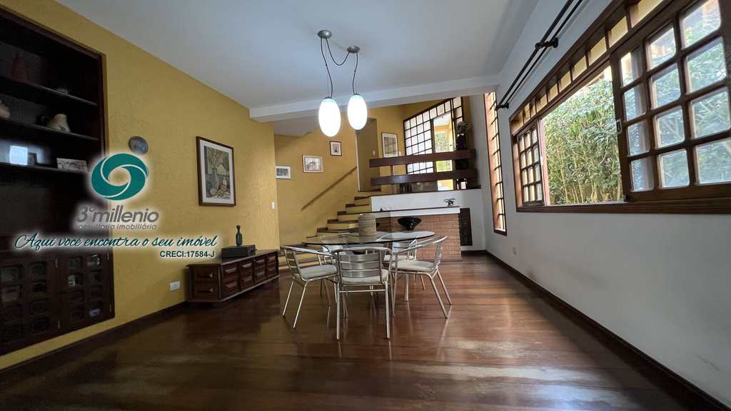 Casa em Cotia, no bairro San Diego Park