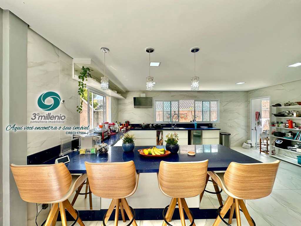 Casa em Jandira, no bairro Nova Higienópolis