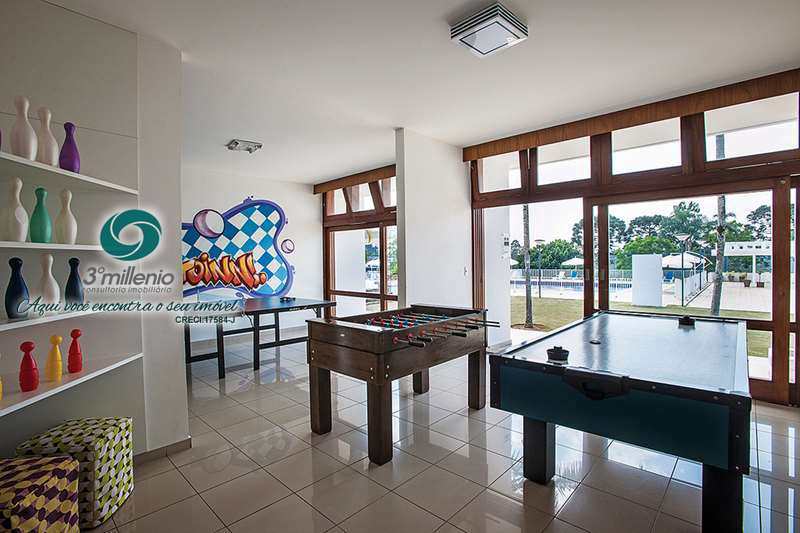 Casa em Embu das Artes, no bairro Moinho Velho