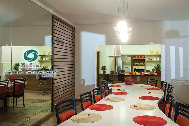 Casa em Embu das Artes, no bairro Moinho Velho