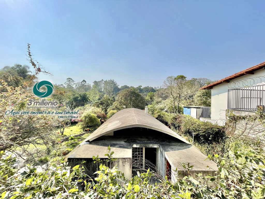 Casa em Cotia, no bairro Vila Santo Antônio