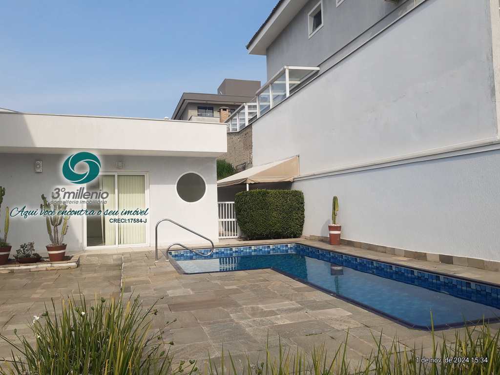 Casa em Cotia, no bairro São Paulo II