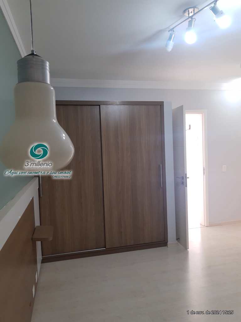 Casa em Cotia, no bairro São Paulo II