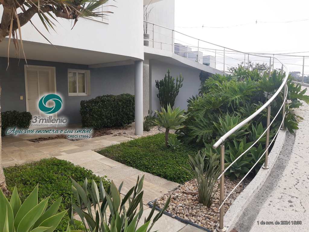 Casa em Cotia, no bairro São Paulo II