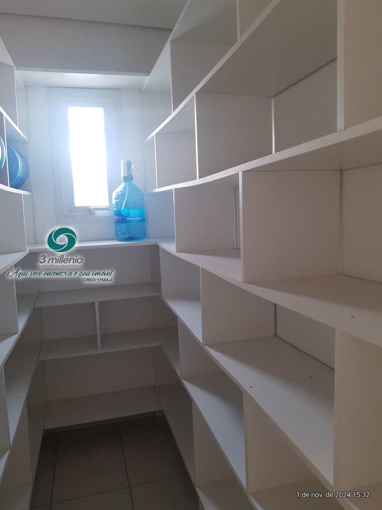 Casa em Cotia, no bairro São Paulo II