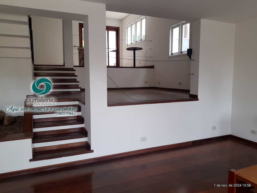 Casa em Cotia, no bairro São Paulo II