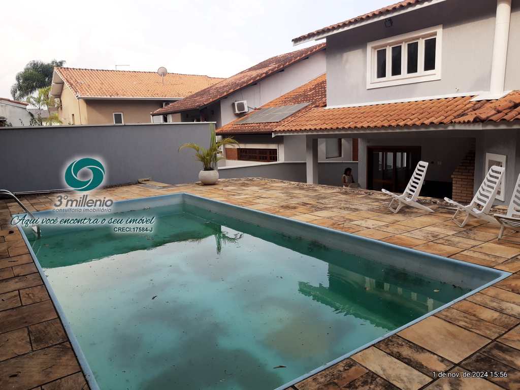 Casa em Cotia, no bairro São Paulo II