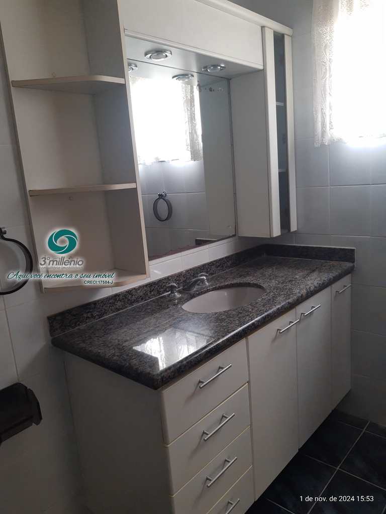 Casa em Cotia, no bairro São Paulo II