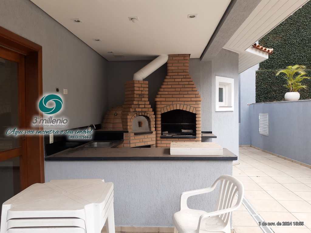 Casa em Cotia, no bairro São Paulo II