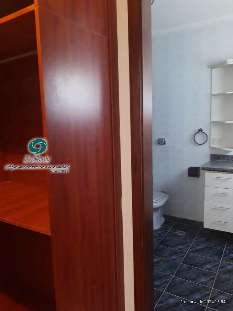 Casa em Cotia, no bairro São Paulo II