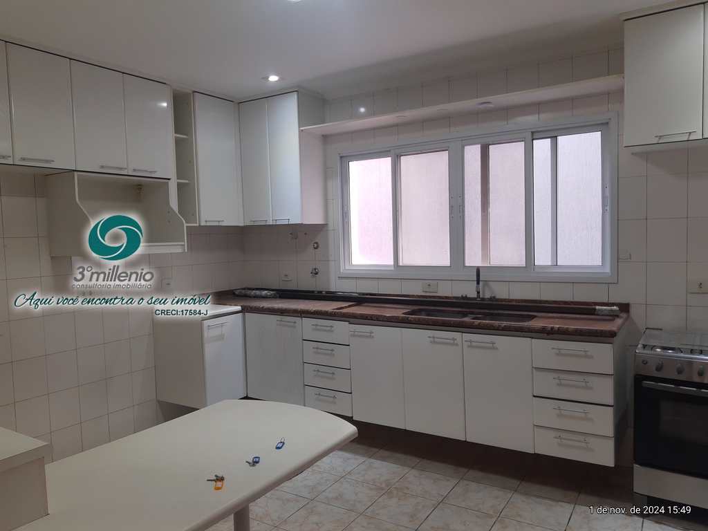 Casa em Cotia, no bairro São Paulo II