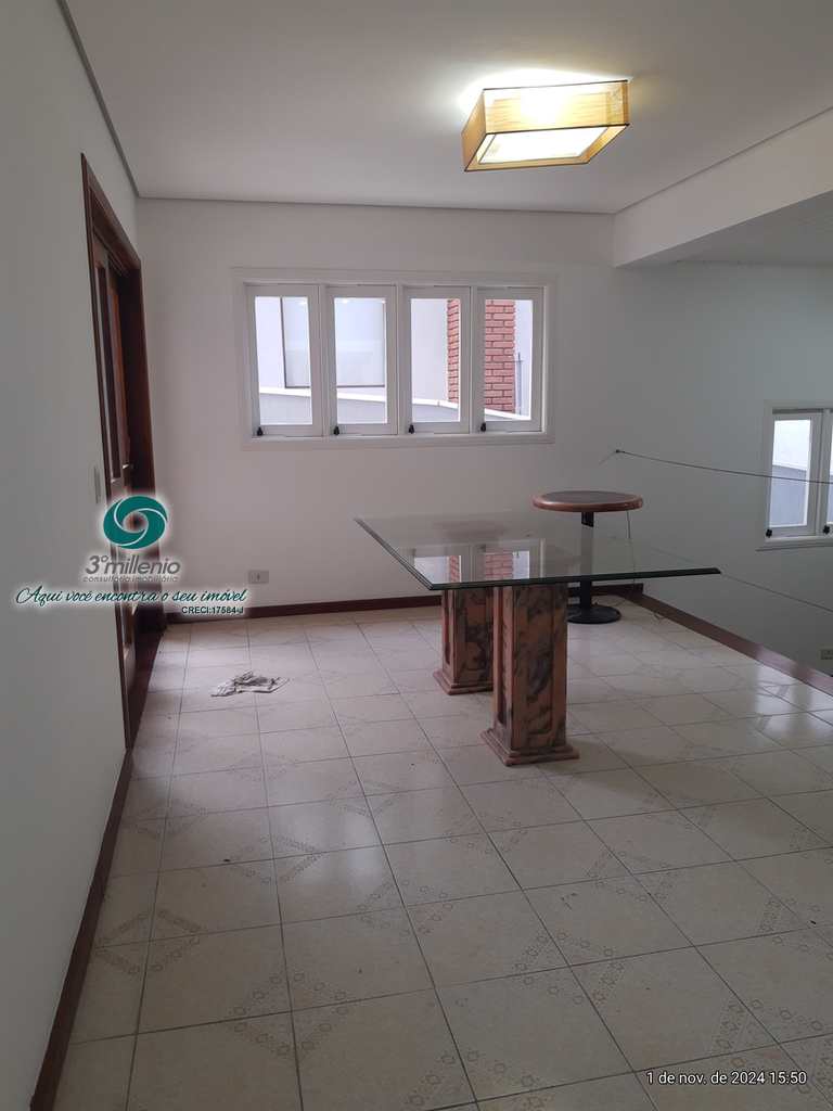 Casa em Cotia, no bairro São Paulo II