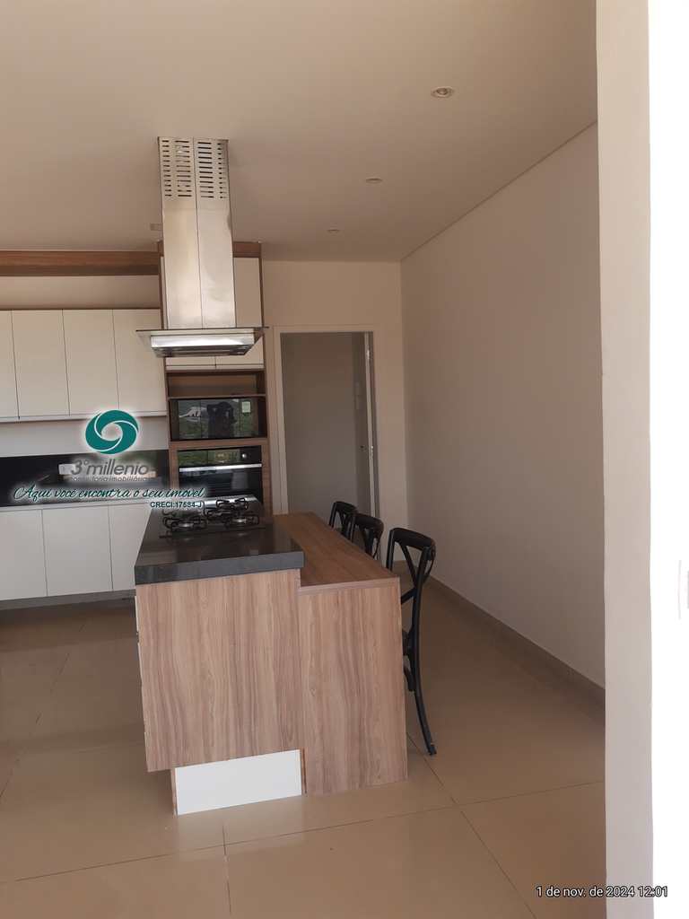 Casa em Cotia, no bairro Pitas
