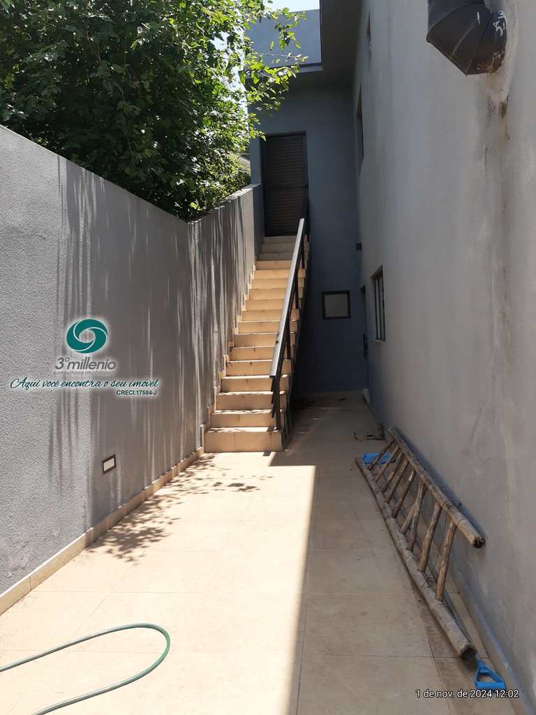 Casa em Cotia, no bairro Pitas