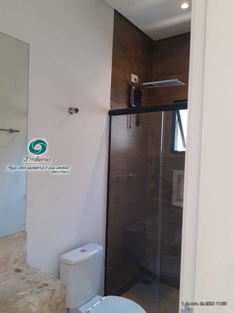 Casa em Cotia, no bairro Pitas