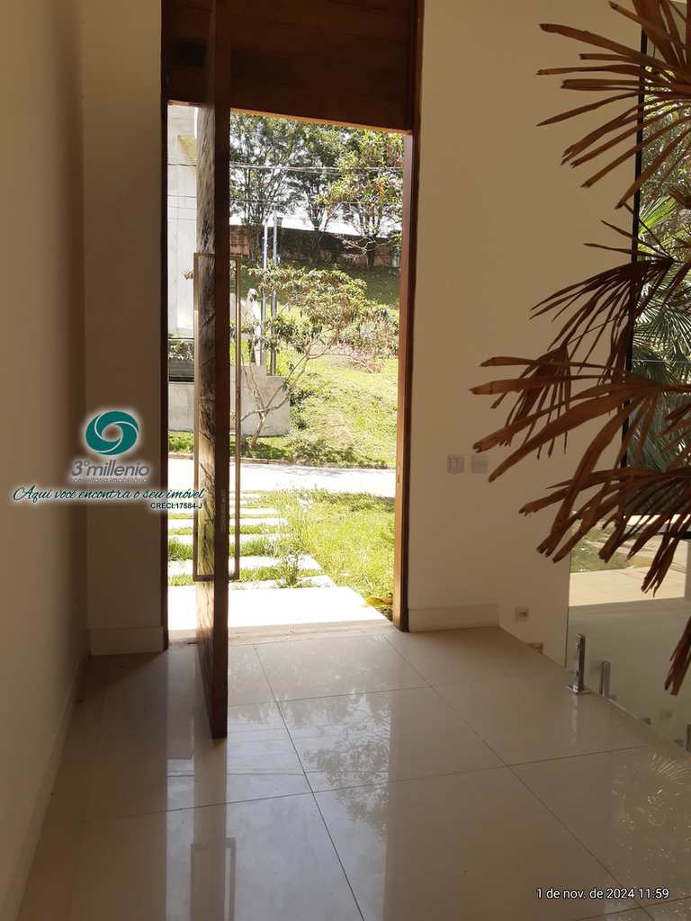 Casa em Cotia, no bairro Pitas