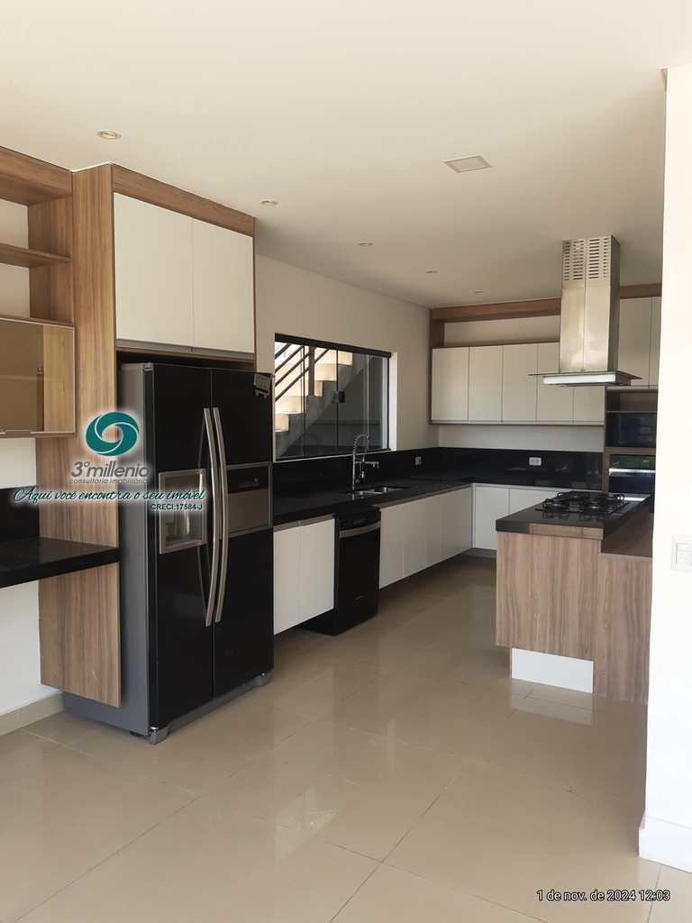 Casa em Cotia, no bairro Pitas