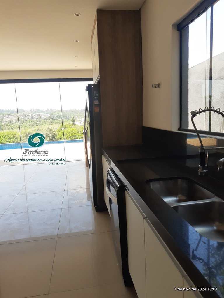 Casa em Cotia, no bairro Pitas