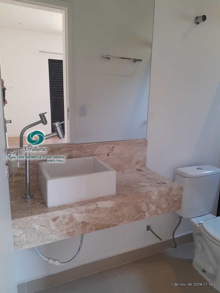 Casa em Cotia, no bairro Pitas