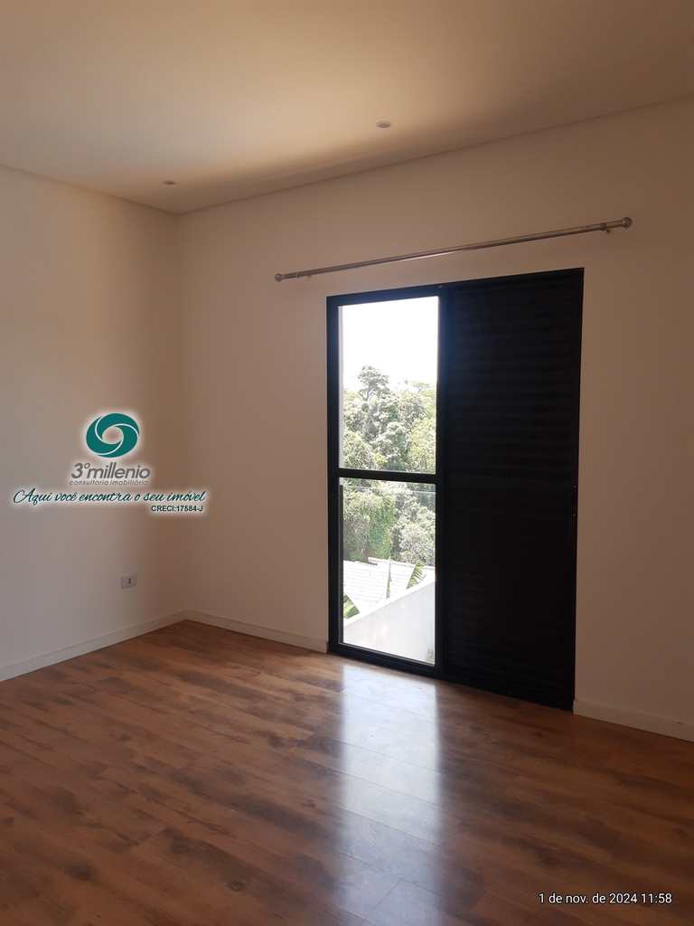 Casa em Cotia, no bairro Pitas