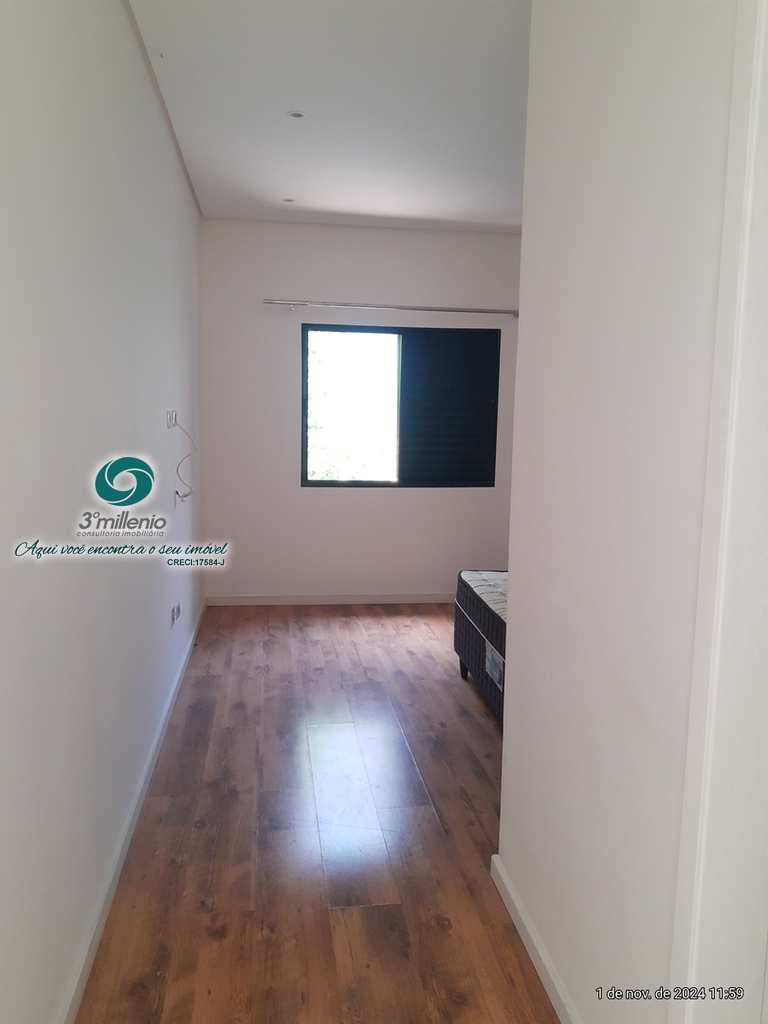 Casa em Cotia, no bairro Pitas