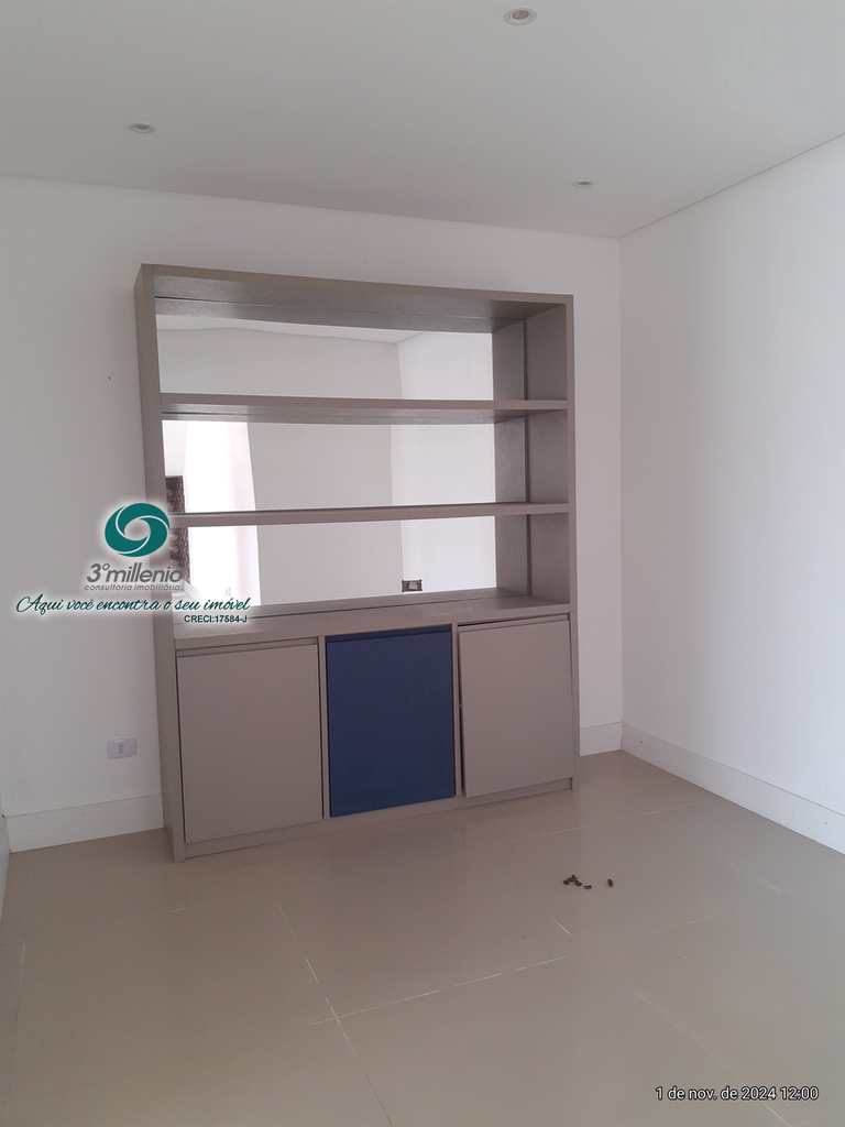 Casa em Cotia, no bairro Pitas