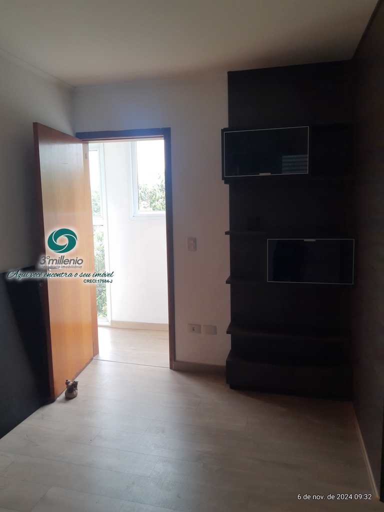Casa em Carapicuíba, no bairro Golf Village