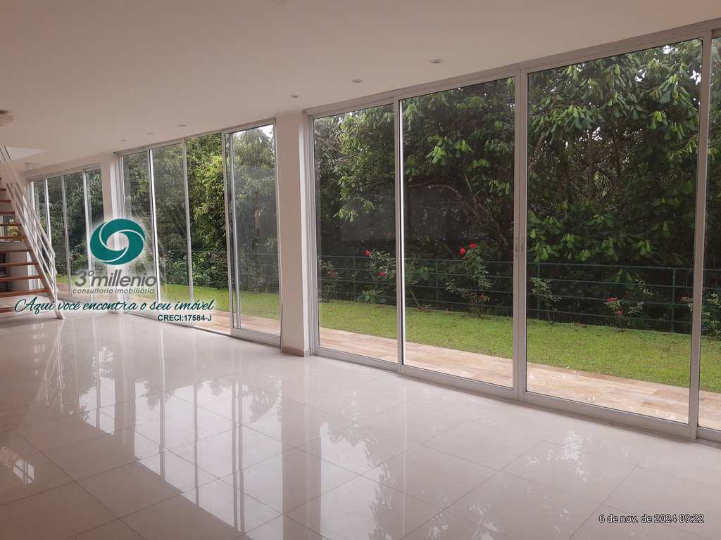 Casa em Carapicuíba, no bairro Golf Village