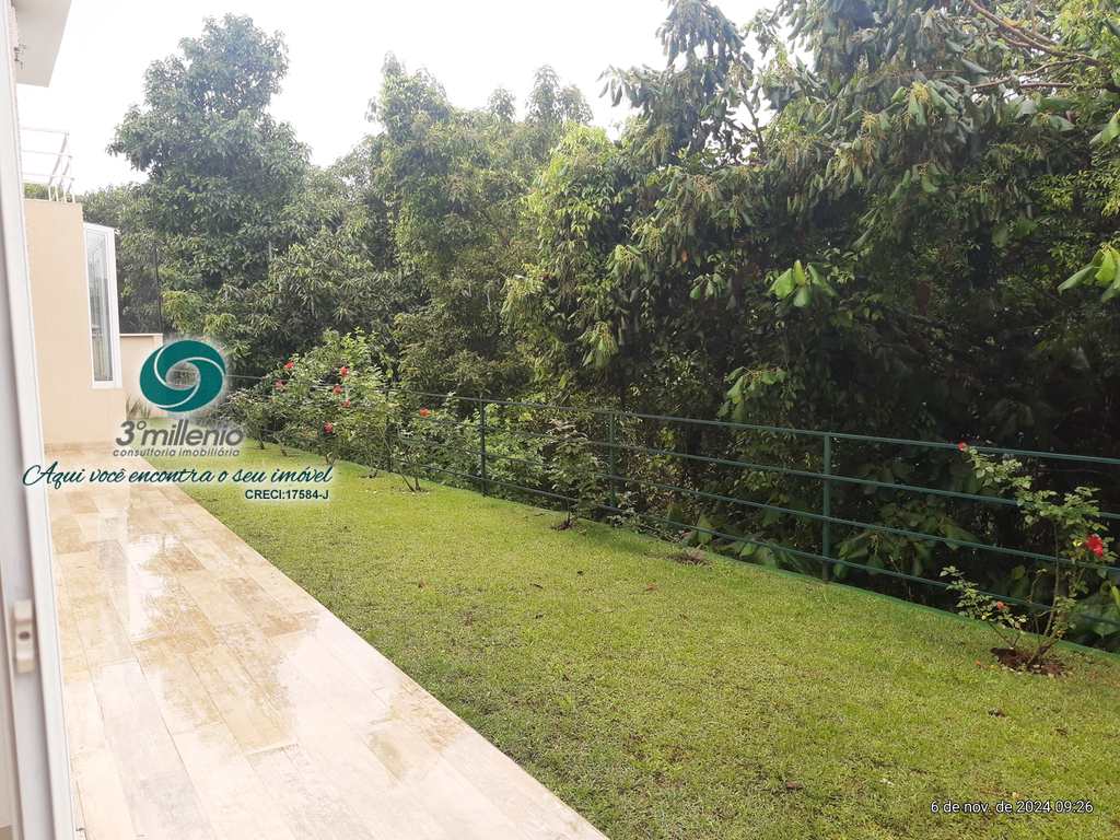 Casa em Carapicuíba, no bairro Golf Village