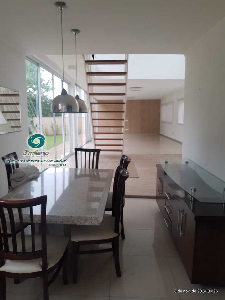 Casa em Carapicuíba, no bairro Golf Village