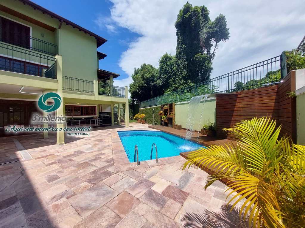 Casa em Cotia, no bairro São Paulo II