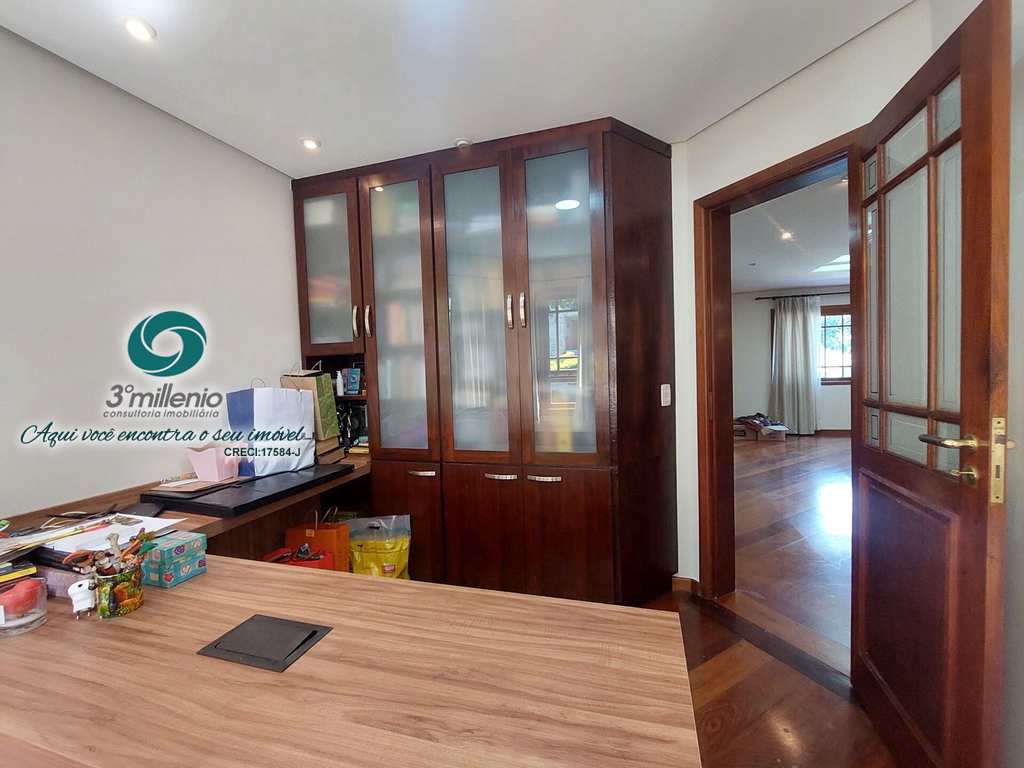 Casa em Cotia, no bairro São Paulo II